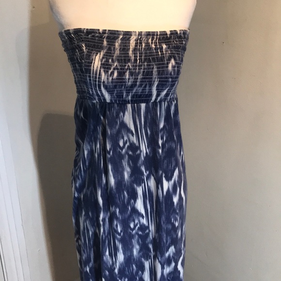 “JOLIE” Bandeau Blue Tie Dye Maxi Dress . - Picture 4 of 11